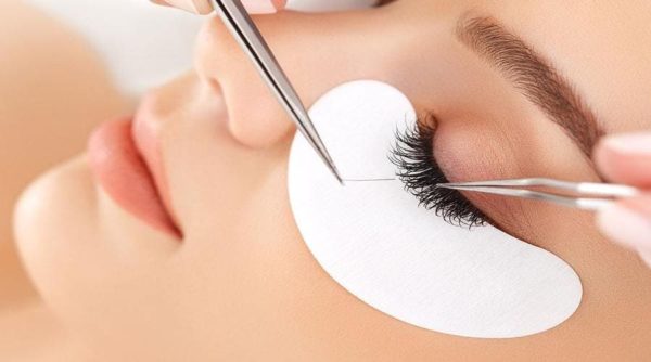 Lash Extension- The Doctor Wellness Training Academy